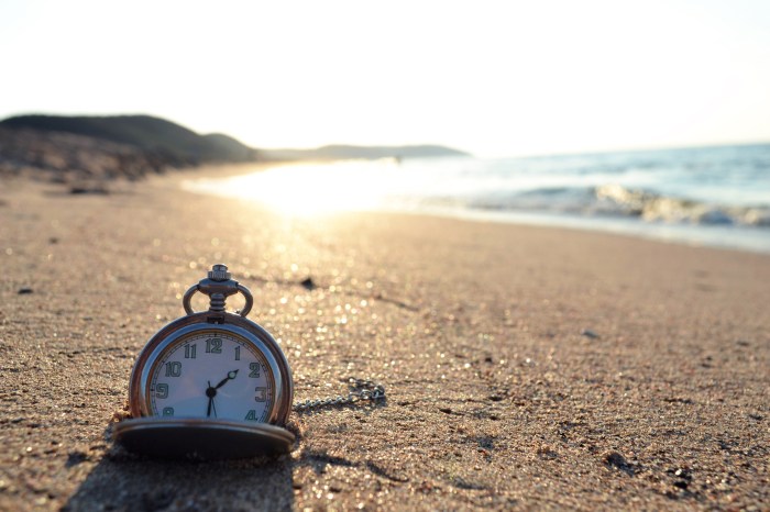 © Usamedeniz | Dreamstime.com - Time Clock Photo